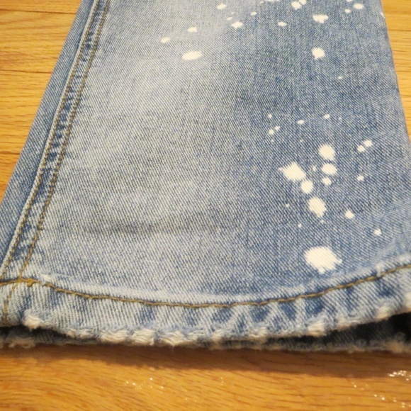 New Forever 21 Men Distressed Bleach Blue Jeans - Picture 4 of 7